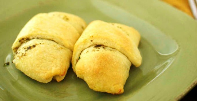 Chicken pesto rolls