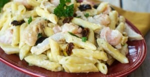 Copycat Johnny Carino’s Spicy Shrimp and Chicken Pasta