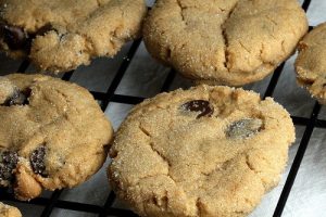 {Friday Friendzy} Peanut Butter Chocolate Chip Cookies