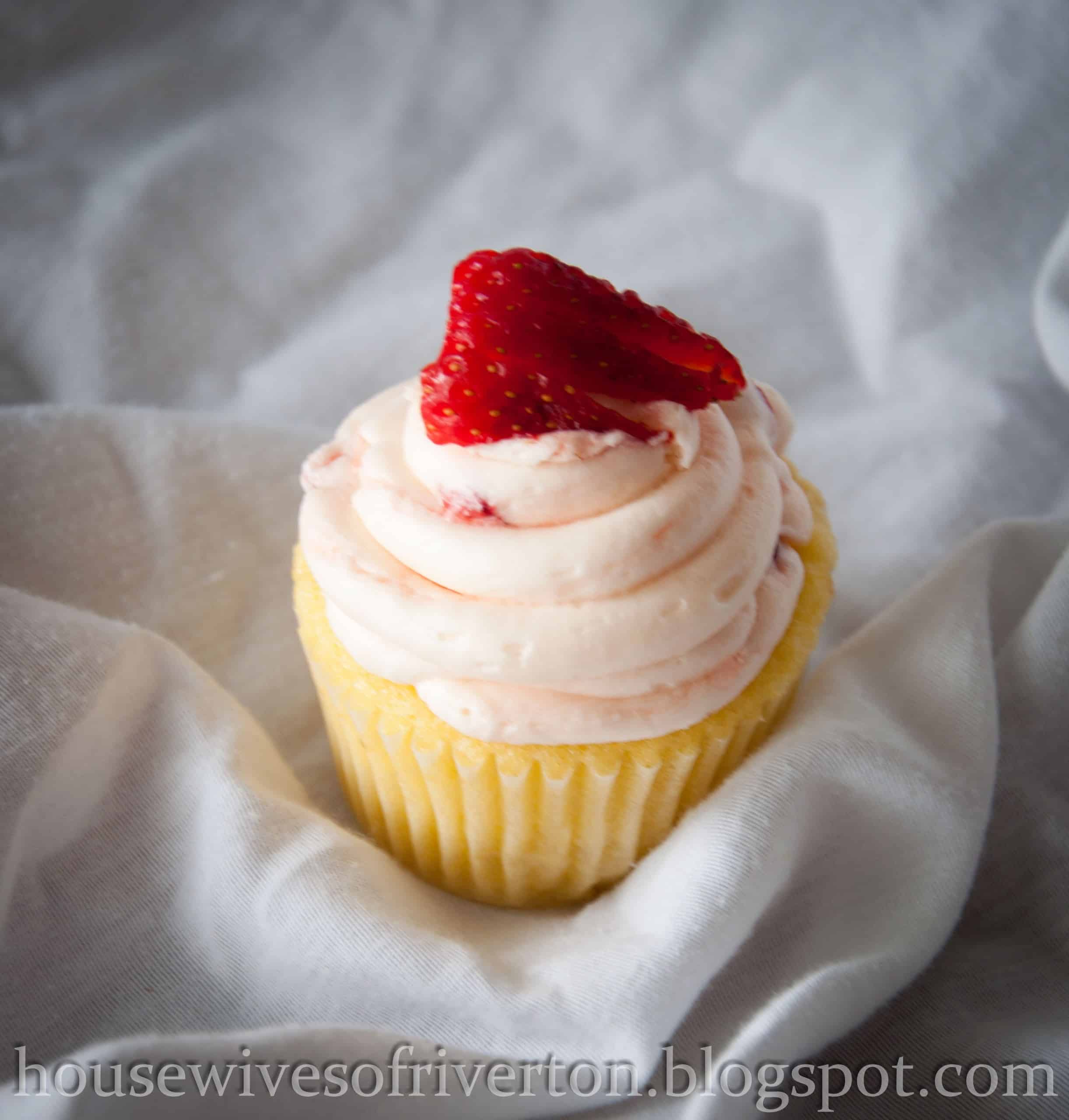 Strawberry Lemonade Cookie Bars {guest Post} Cupcake Diaries