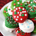 Christmas in Oreo form! These dipped cookies are easy to make and perfect for neighbor treats!