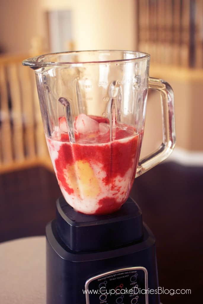 strawberry-blonde-drink-blender