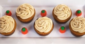 Pumpkin Cupcakes with Maple Cream Cheese Frosting