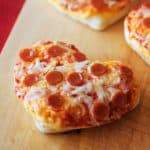 Mini Heart Pizzas - Perfect dinner idea for Valentine's Day!