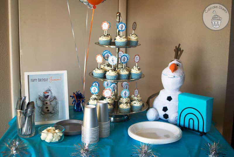 DIY Party Mom: Olaf the Snowman Cupcake Topper Printable