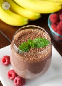 Chocolate-Raspberry-Banana Breakfast Drink - A creamy, low cal breakfast drink full of rich chocolate flavor with bursts of raspberry and banana. An easy and convenient breakfast drink to satisfy morning hunger! #50YearsofBreakfast #ad