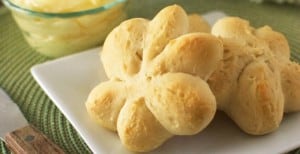 Flower Rolls with Creamy Honey Butter