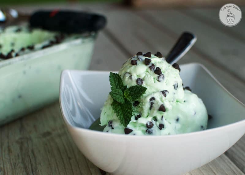 No Churn Mint Chocolate Chip Ice Cream - No ice cream maker needed for this deliciously creamy treat! This recipe tastes like it came from a shop. So good!