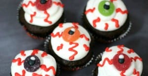 Evil Eye Cupcakes: 30 Days of Halloween – Day 20