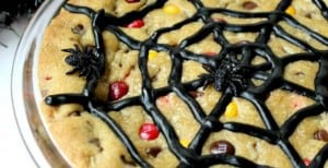 Spiderweb Cookie Cake: 30 Days of Halloween – Day 24