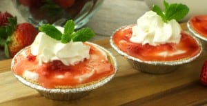 Mini No Bake Strawberry Cheesecakes