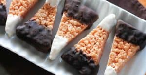 Chocolate Dipped Candy Corn Rice Krispie Treats – 30 Days of Halloween 2016: Day 11