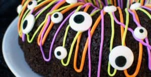 Monster Bundt Cake – 30 Days of Halloween 2016: Day 21