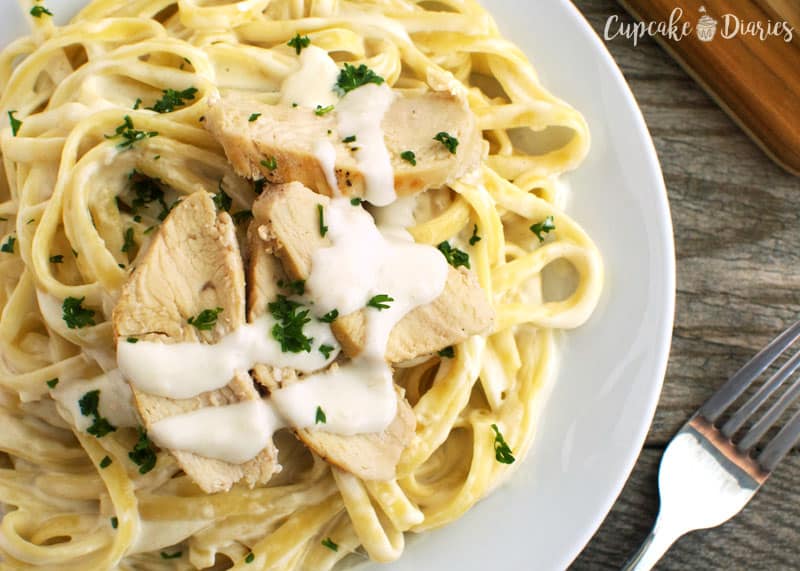 Copycat Olive Garden Chicken Alfredo