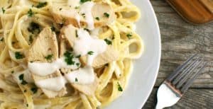 Copycat Olive Garden Chicken Alfredo