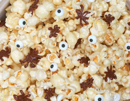 Sticky Caramel Marshmallow Popcorn