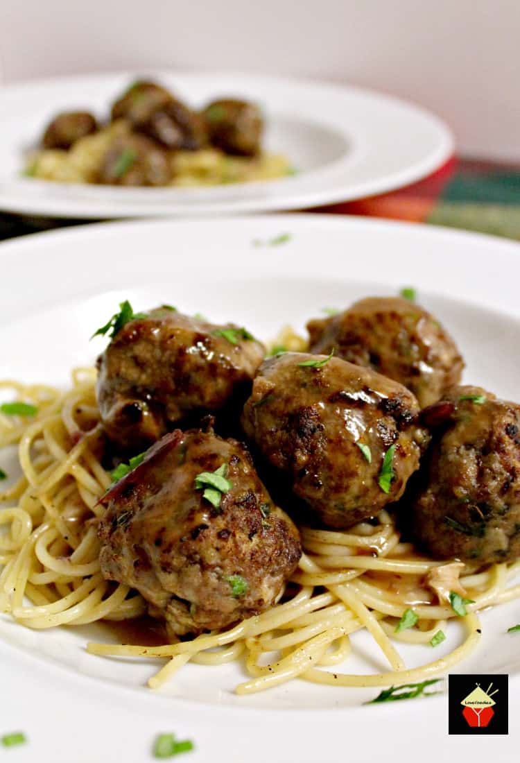 Garlic Meatballs and Pasta