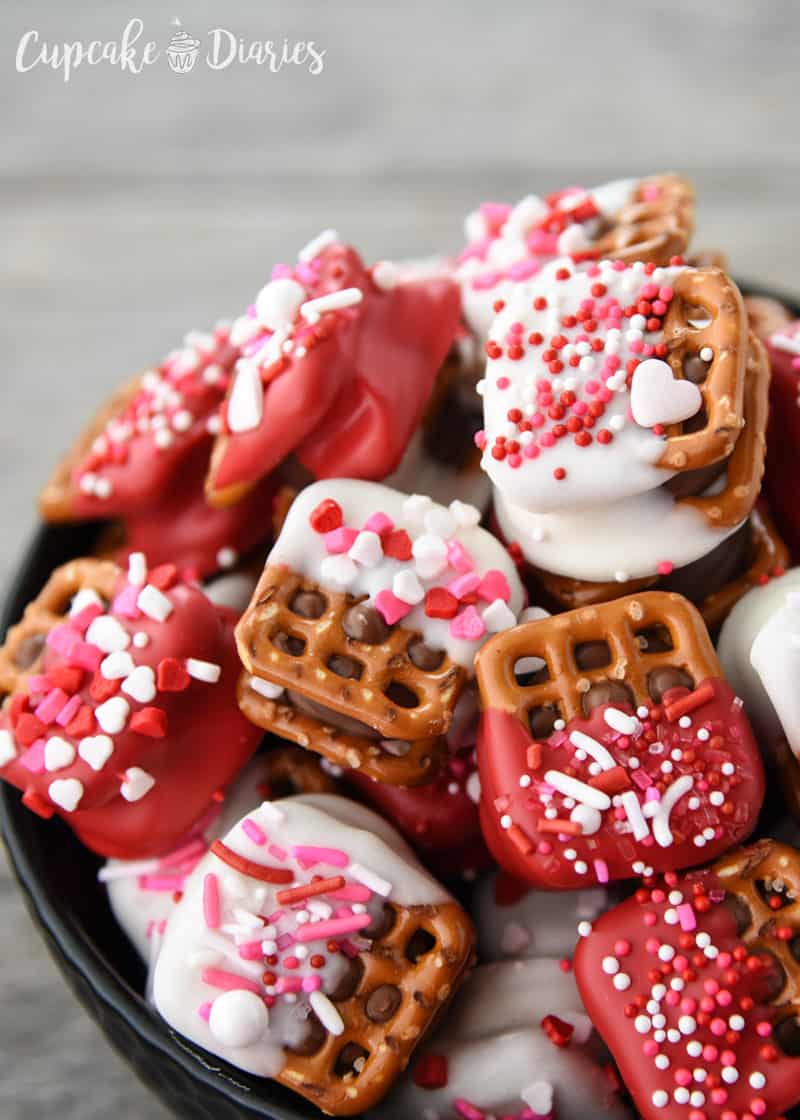 Valentine's Day Caramel Pretzel Bites are the perfect way to share the love this holiday! They're salty, sweet, and so delicious.
