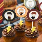 Harry Potter Cupcakes with Printable Toppers are the perfect dessert for a Harry Potter party! The characters on the toppers bring these cupcakes to life.