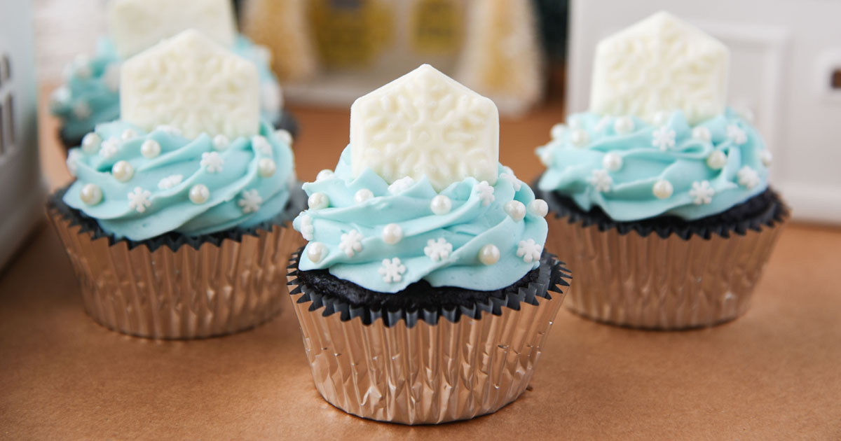 Wintery Snowflake Cakelets - Friday is Cake Night