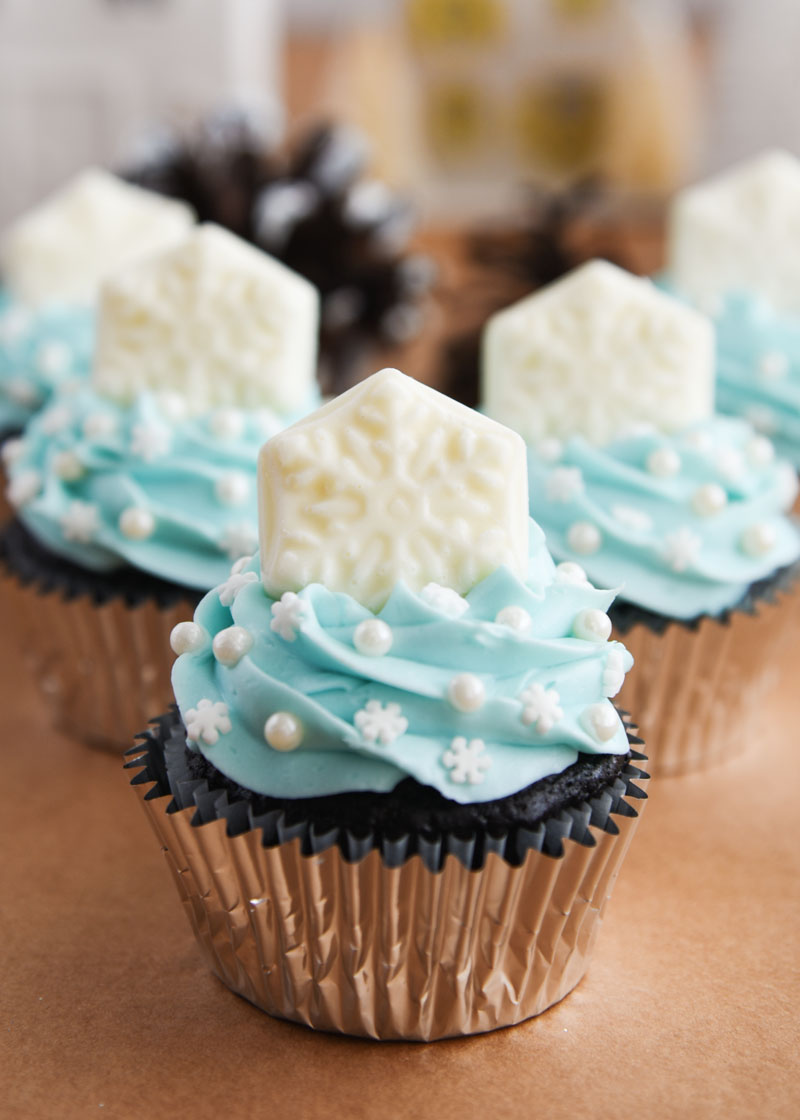 Wintery Snowflake Cakelets - Friday is Cake Night